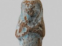 Aeg T 33  Aeg T 33, Dritte Zwischenzeit, Uschebti, Roter Ton, H 9,3 cm, B 3,8 cm, T 3,4 cm : Bestandskatalog €gypten, Museumsfoto: Claus Cordes